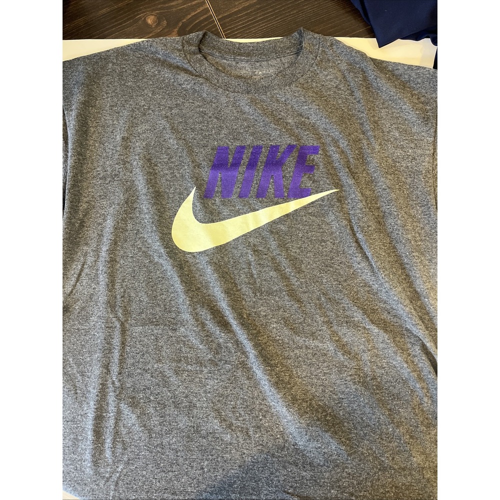 Nike Swoosh Graphic Spellout T Shirt Mens Large Gray Vintage Short Sleeve Tee